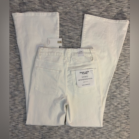 Good American Good Legs Mid-Rise Flare Jeans in White001 Size 2/26 NWT - - Picture 8 of 10